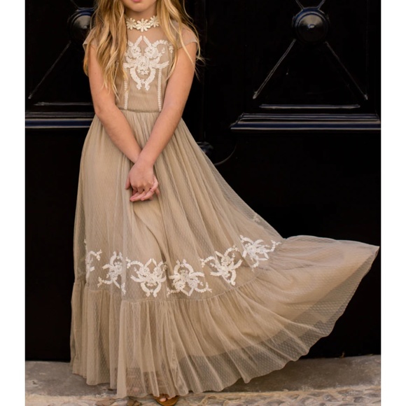 Joyfolie Other - Joyfolie Jolie Maxi in Tan Dress Size 7